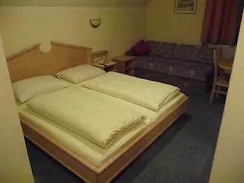 Hotel Party Taverne 3*