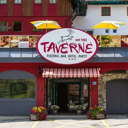 Party Taverne Hotel