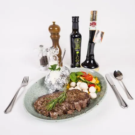 Party Taverne Hotel 3*